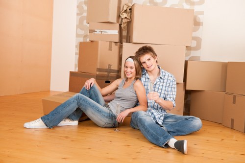 Professional packing services in Swisscottage for a smooth home move