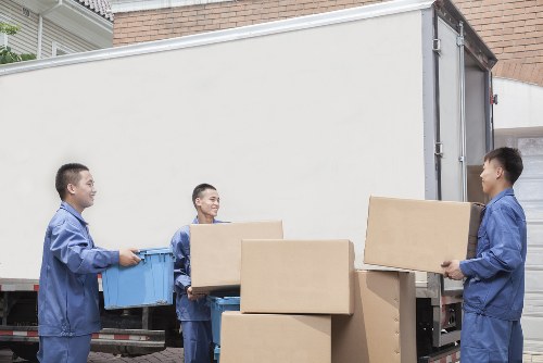 Professional removals planning for Swisscottage relocation